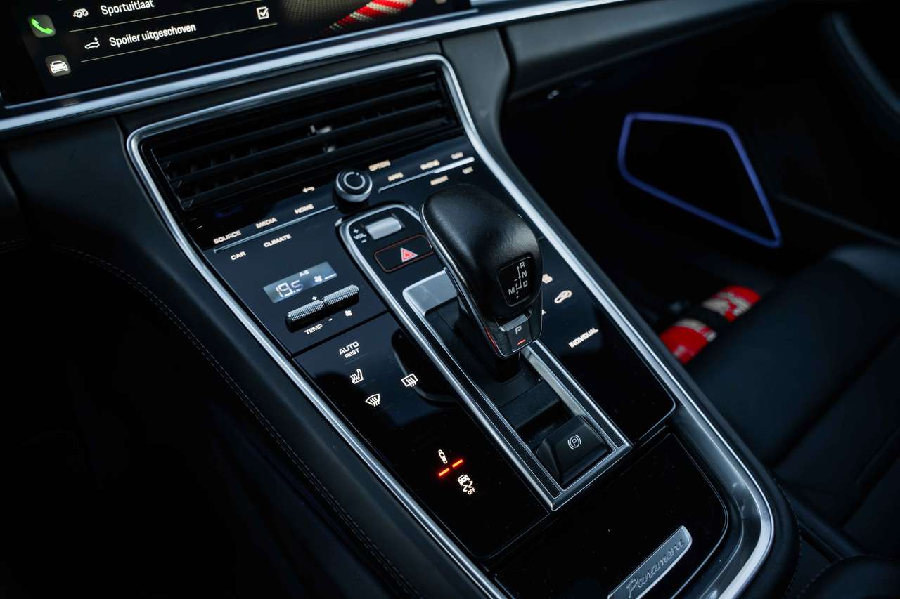 Porsche Panamera 4 E-Hybrid Sport Turismo PDLS/PANO/LUCHTV./BOSE/SOFTCLOSE/360° — foto 18 van 25