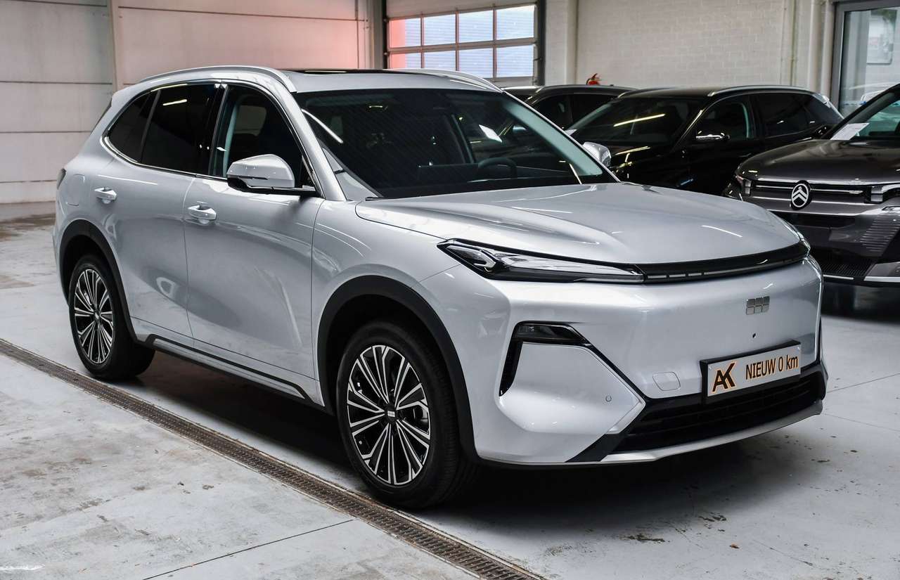 Geely Starray EM-i Max+ 136km NIEUW - NAVIGATIE / OPEN PANO-DAK / LEDER / CAMERA / ACC / BLIS / PDC — foto 2 van 22