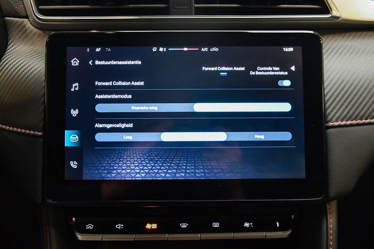 MG ZS ZS 1.5 VTi-Tech Luxury - LEDER / NAVIGATIE / CAMERA / SMARTLINK / PDC / CC — foto 13 van 21