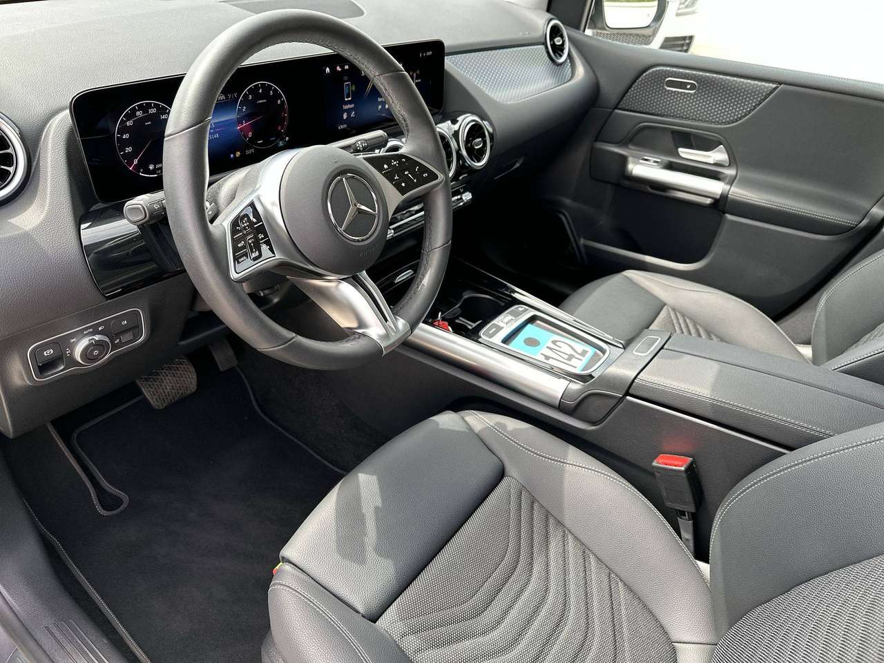 Mercedes-Benz B 200 B 200 Progressive trekhaak Dode hoek Distronic Plus — foto 15 van 18
