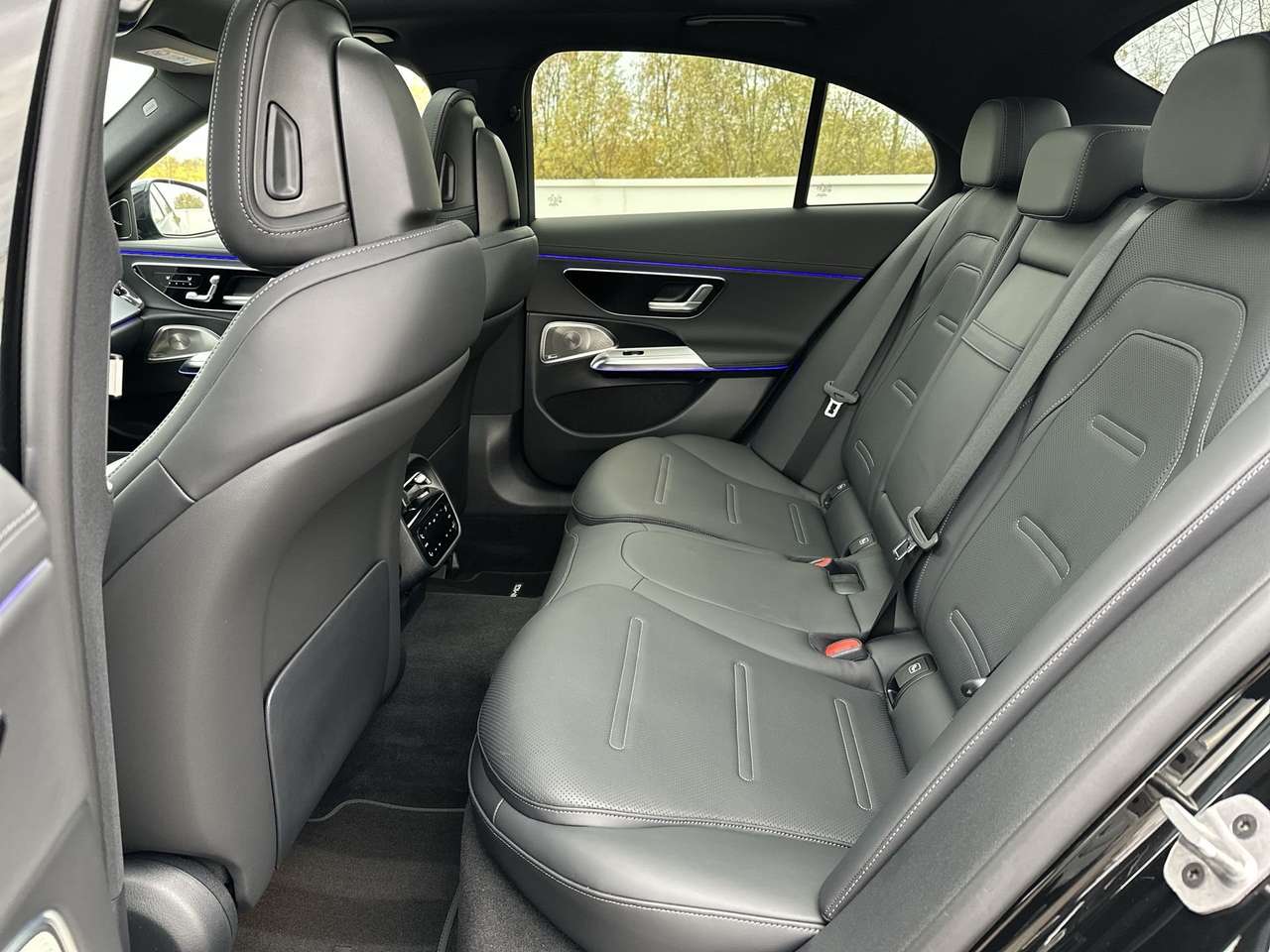 Mercedes-Benz E 53 AMG 21gr Co2/HEAD UP/AMG/21"/GESTUURDE ACHTERAS — foto 16 van 19