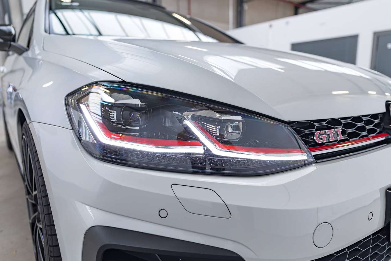 Volkswagen Golf GTI TCR|VOORKANT PPF BESCHERMD|AKRAPOVIC|PANO|CARBON|DYN-AUDIO-SYSTEEM|CAMERA|ZETELVERW.|ACC|LA|GARANTIE| — foto 10 van 25
