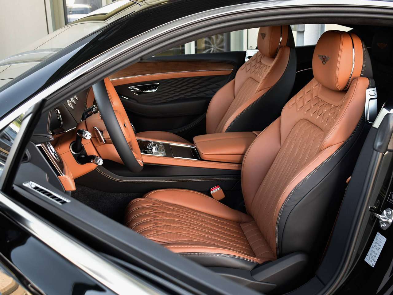 Bentley Continental GT 4.0 V8 PHEV | AZURE SPEC. | 550km/ NIEUW — foto 8 van 25