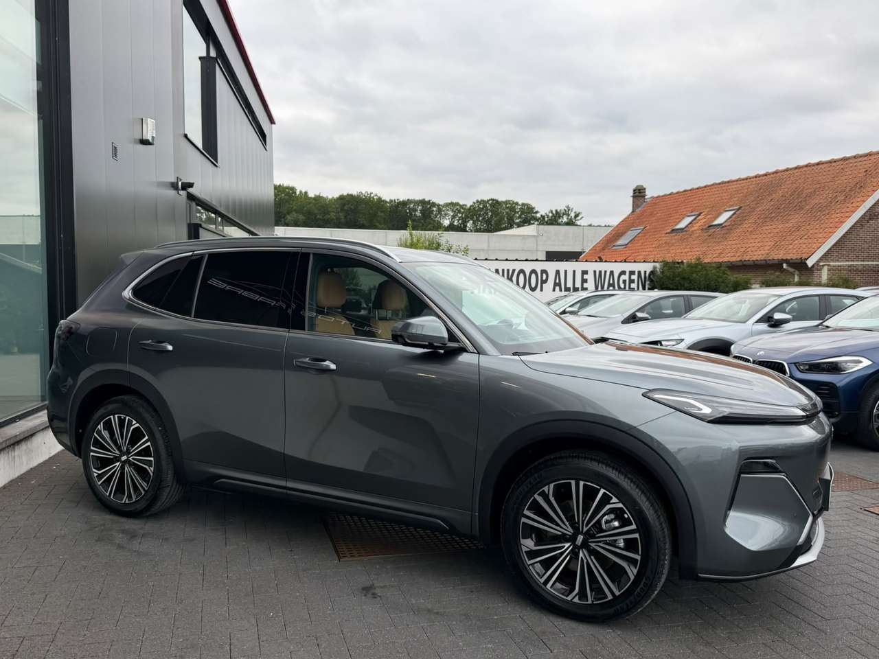 Geely Starray EM-i 15 i PHEV Hybride Plug in MAX+ " Full option " NIEUW — foto 4 van 21