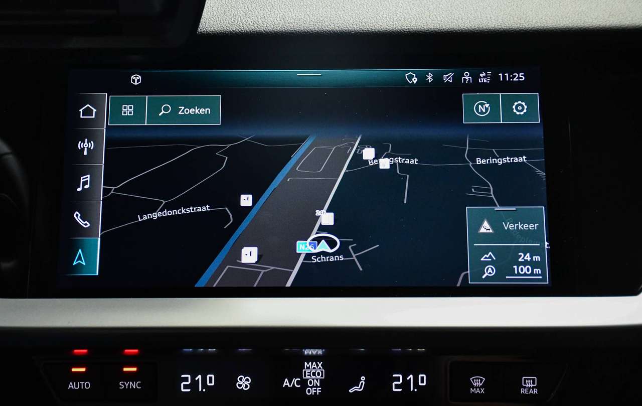 Audi A3 A3 Sportback 30 TFSI S line - NAVIGATIE / SMARTLINK / PDC / CC — foto 9 van 19