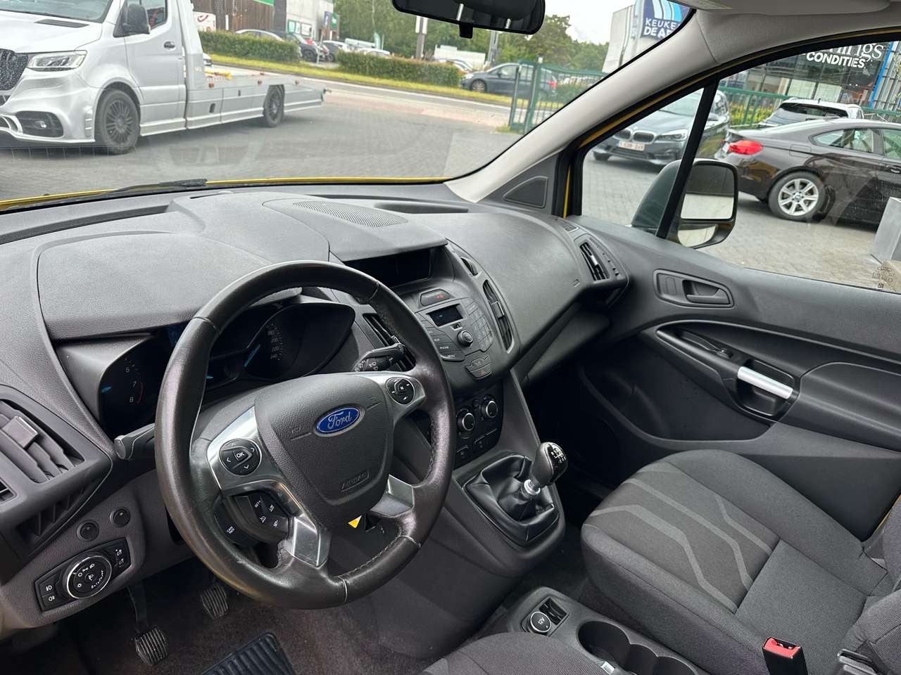 Ford Tourneo Connect 1.0 EcoBoost. Airco 5 Places 150000 km — foto 7 van 11