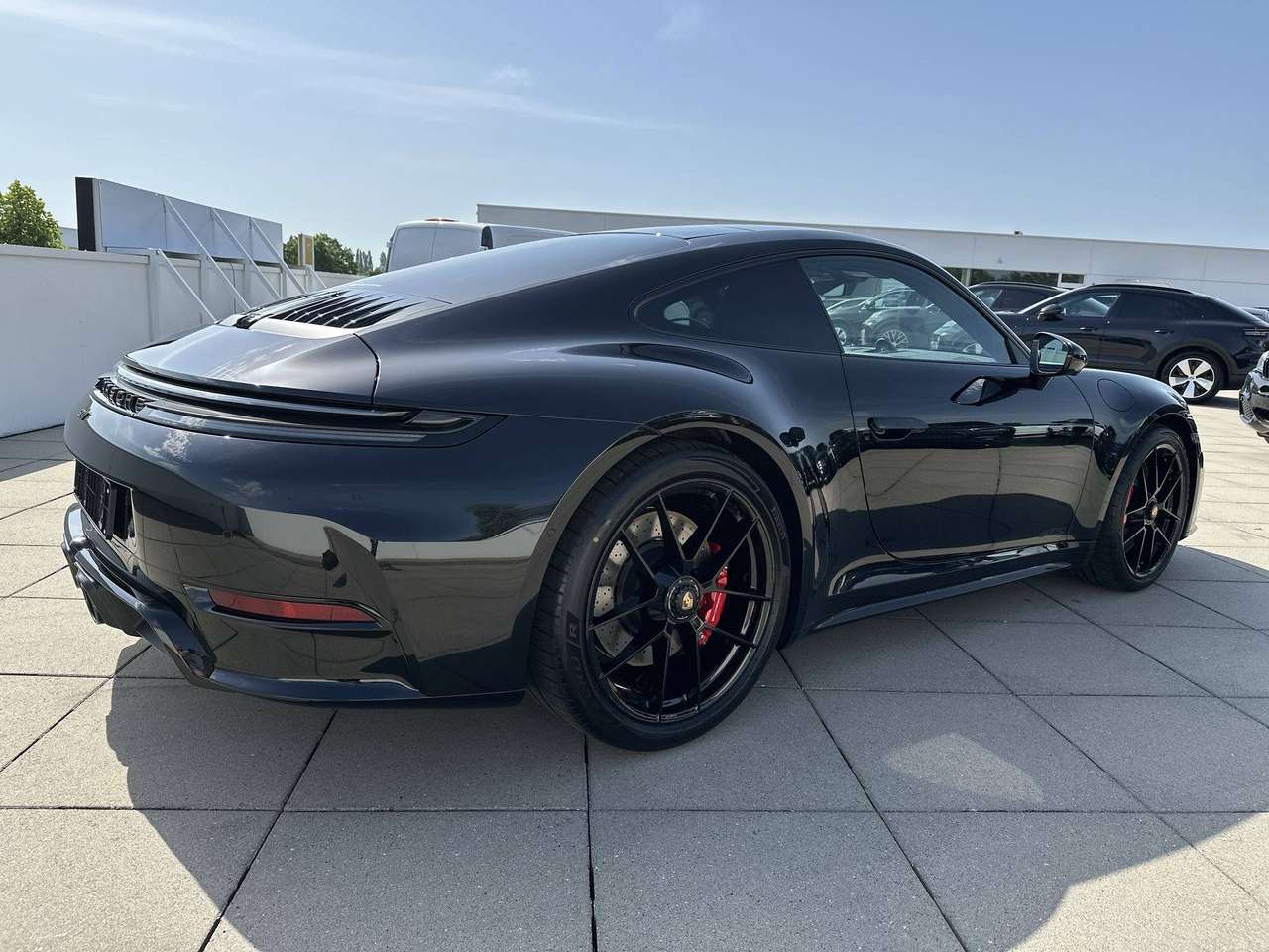 Porsche 992 4 GTS Schuifdak Exterieurpakket zwart Lift vooras — foto 8 van 16