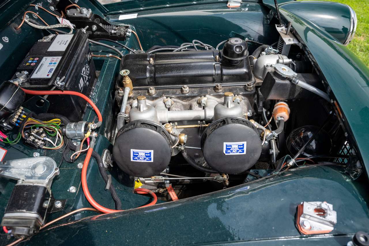 Triumph TR2 Body off restored — foto 14 van 25