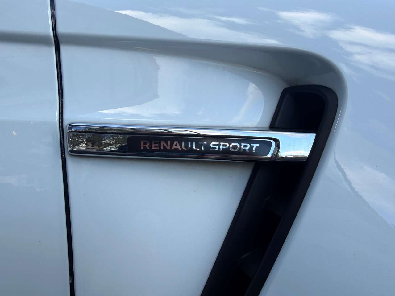 Renault Megane 1.8 TCe R.S. 300 Ultimate EDC — foto 8 van 22