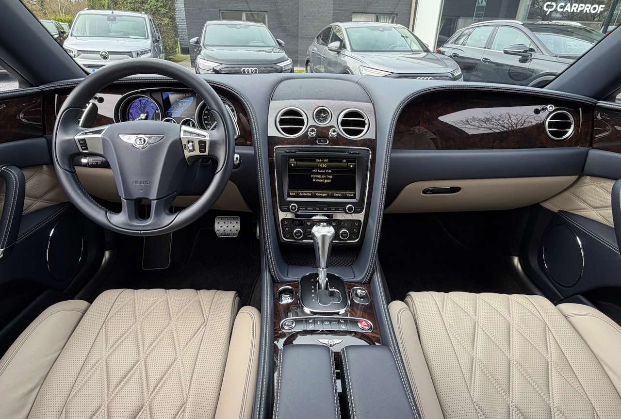 Bentley Flying Spur 4.0 V8 MULLINER FULL HISTORY — foto 6 van 15