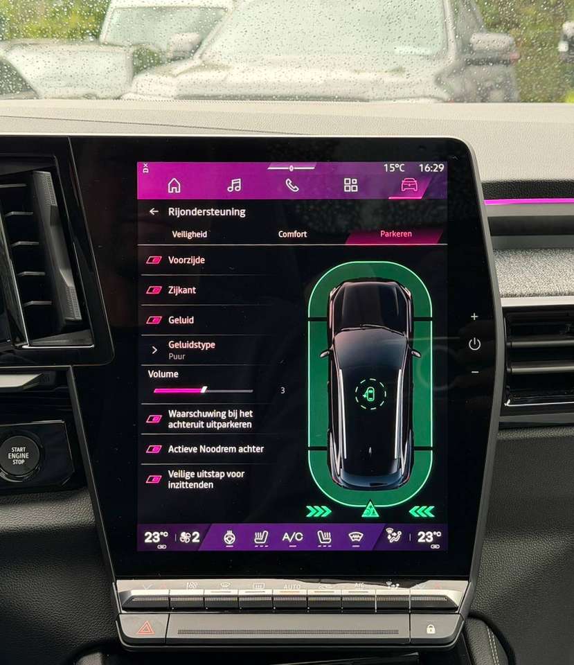 Renault Austral MHEV TECHNO FACELIFT 20" PANO CAMERA APPLE CARPLAY — foto 16 van 17