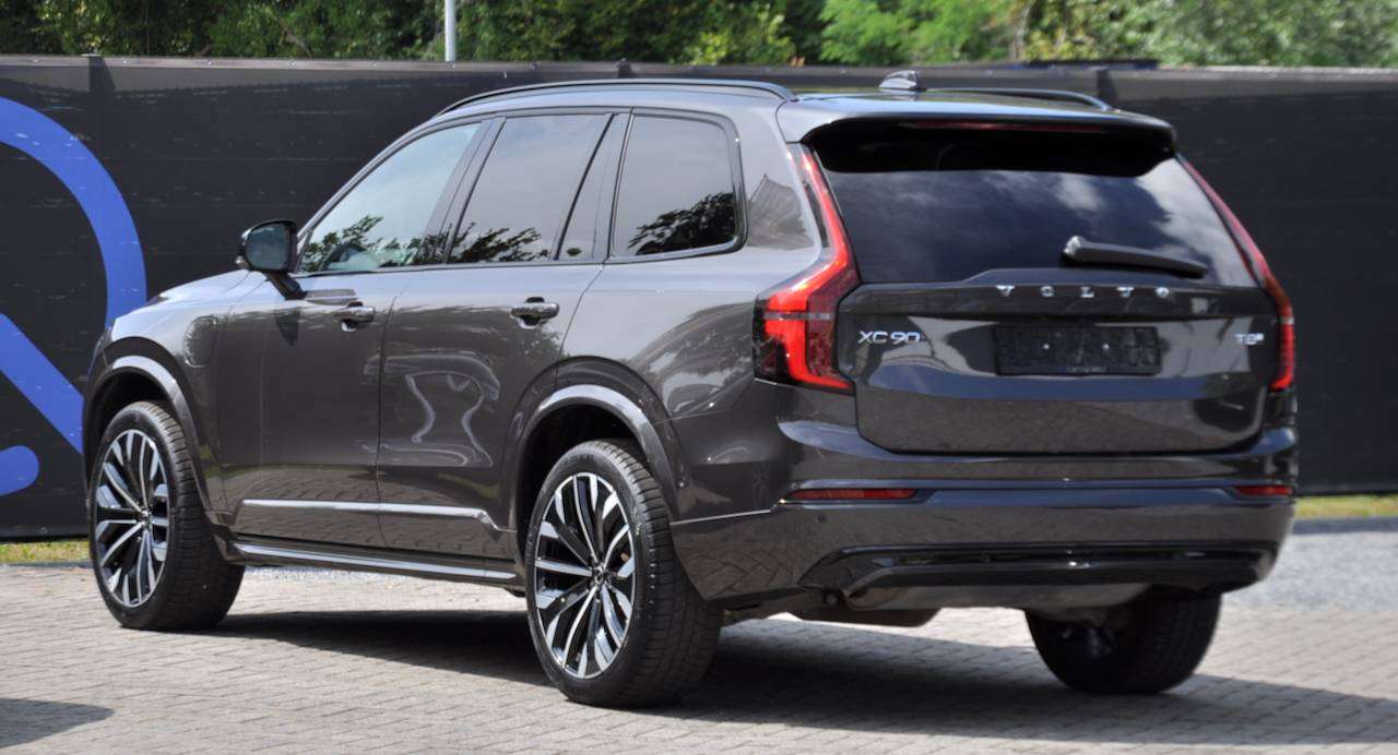 Volvo XC90 T8 ULTRA DARK MASSAGE GEKOELDE ZETELS PANO HARMAN KARDON — foto 3 van 22