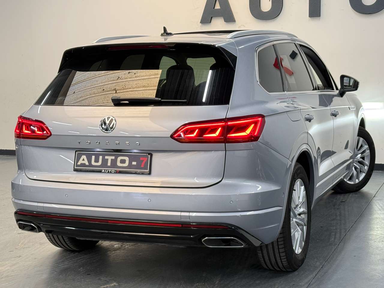 Volkswagen Touareg 3.0 TDi V6 SCR 4Mo R-Line 2020! — foto 6 van 24