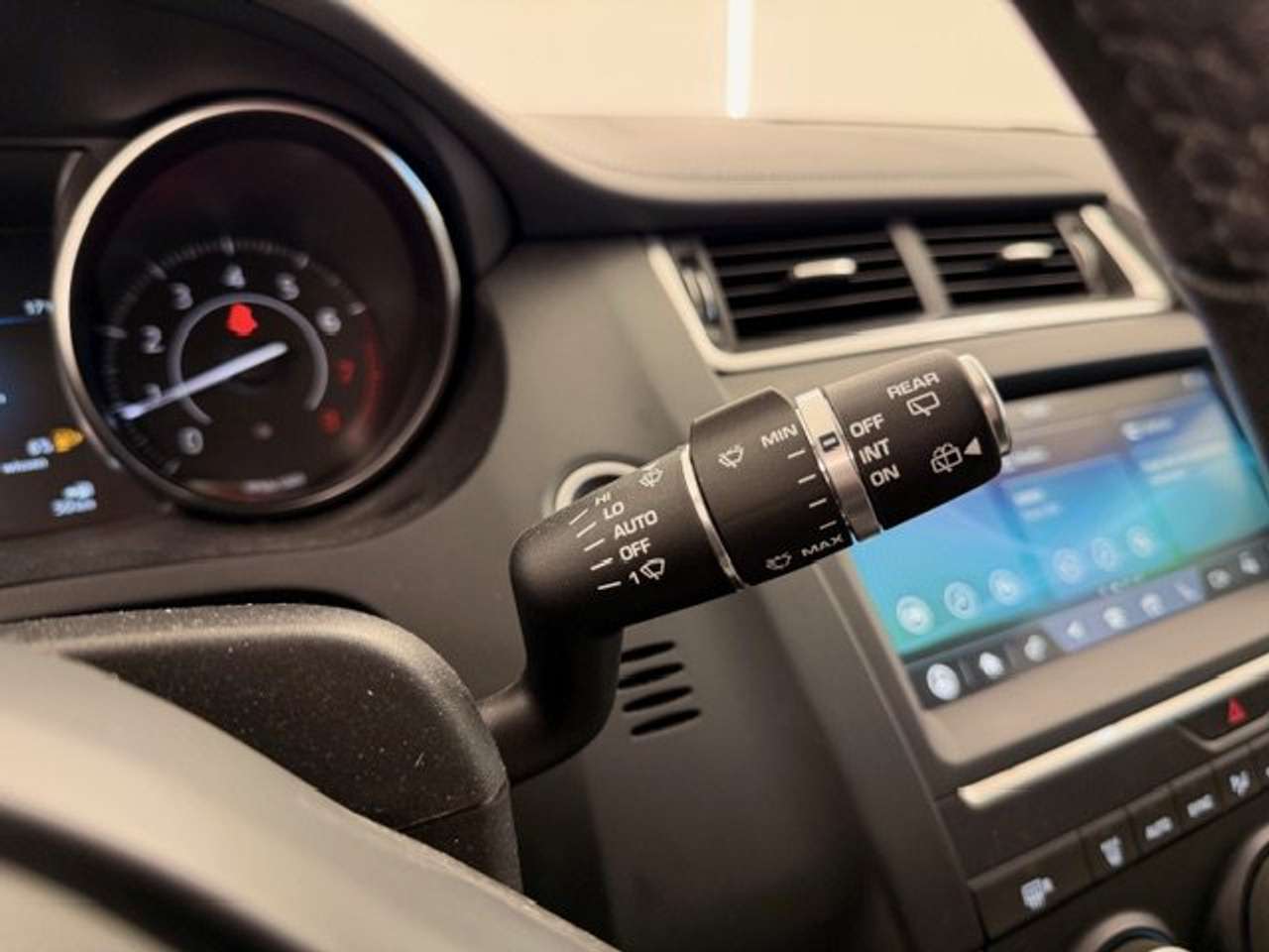 Jaguar E-Pace BENZINE AWD AUTOMAAT+TAL VAN OPTIES-49000KM!!! — foto 16 van 22