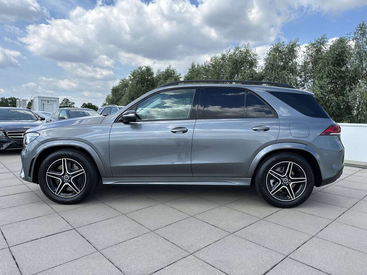 Mercedes-Benz GLE 350 DE AMG Nigtpakket Pano dak Trekhaak — foto 3 van 25