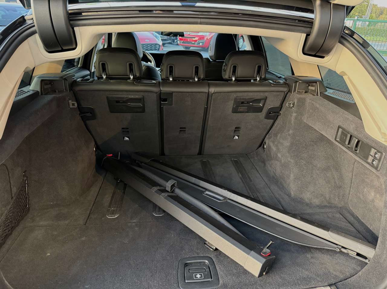 BMW 318 iA Break Sport Panorama Sport seats Led M-Alu 72000km — foto 19 van 19