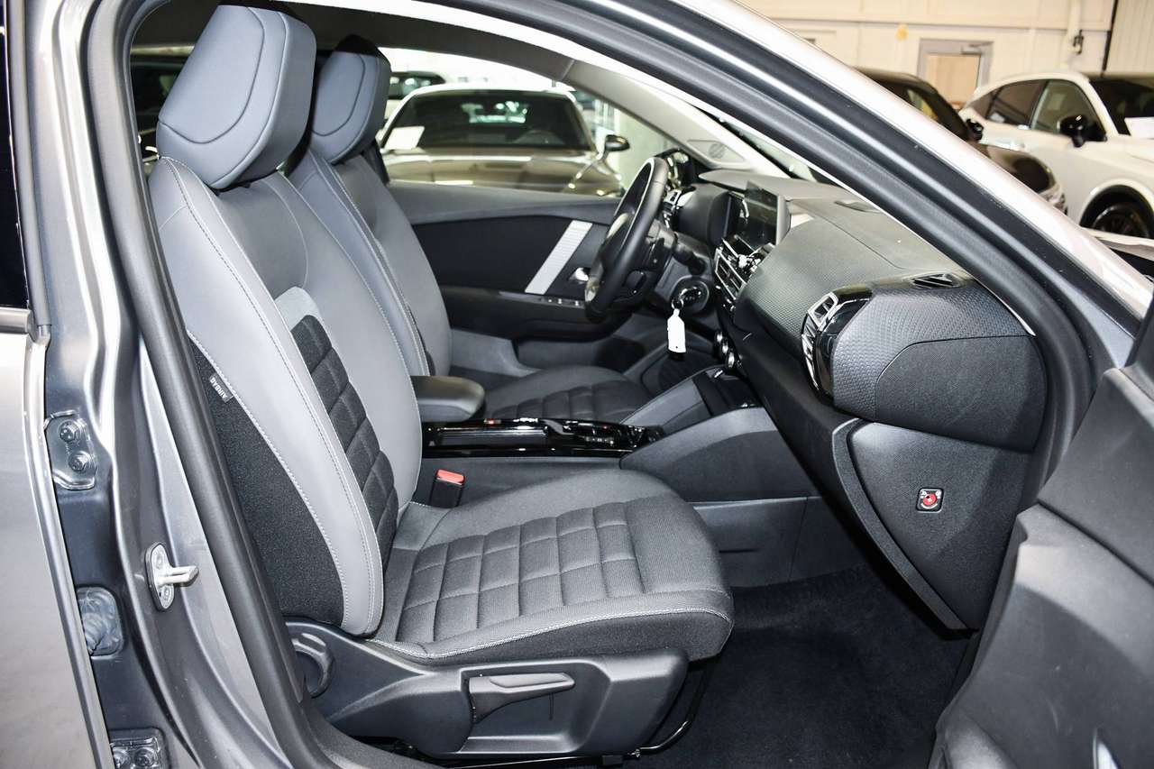 Citroen C4 X C4 X 1.2 MHEV Plus ë-DCS6 Plus - NAVIGATIE / CAMERA / SMARTLINK / PDC / CC — foto 6 van 20
