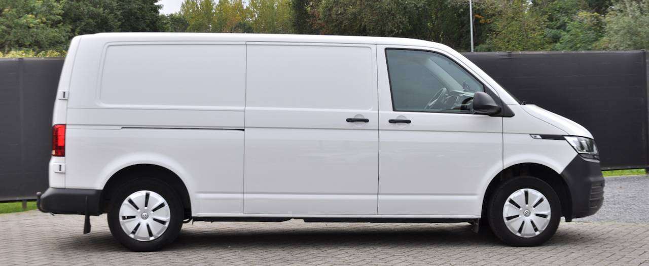 Volkswagen T6.1 Transporter BTW LANGE UITVOERING TREKHAAK CAMERA — foto 2 van 16