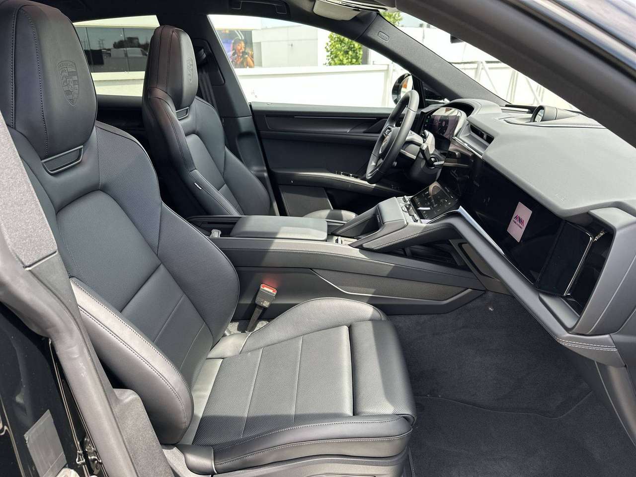 Porsche Cayenne Coupe ELECTRIC Trekhaak  adaptive Sportdesign 22" — foto 18 van 19