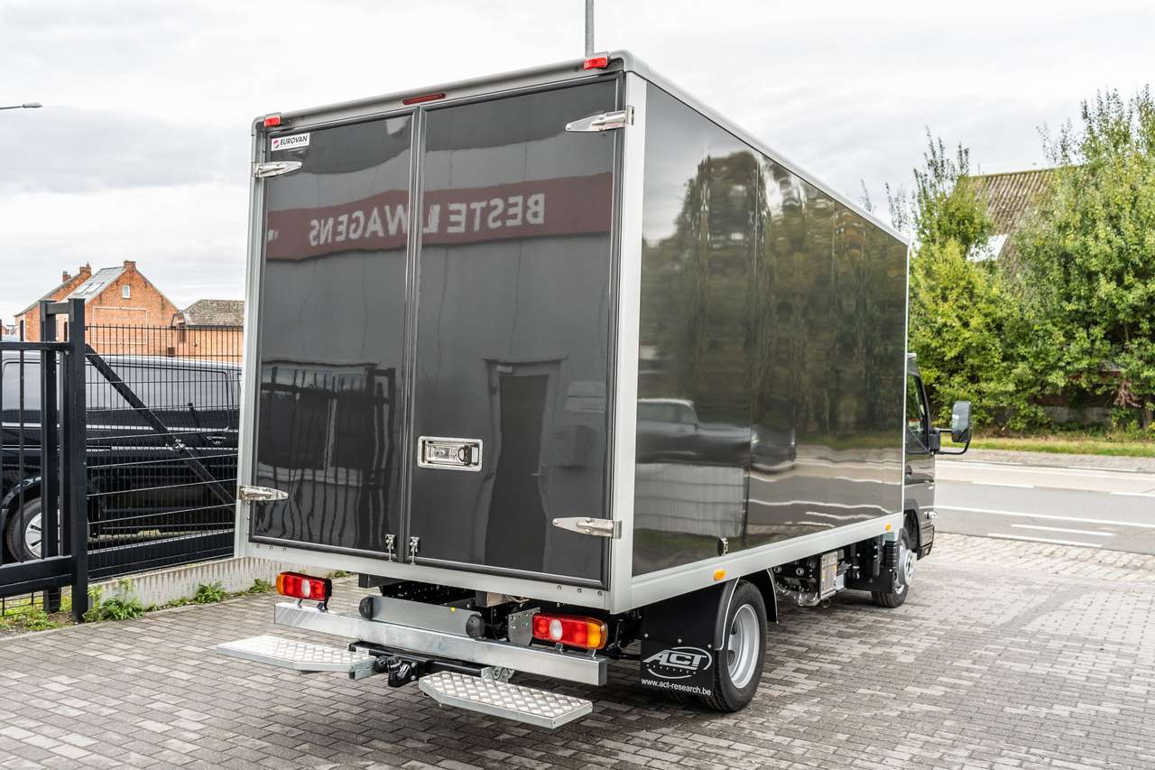 Mitsubishi Canter Meubelbak - Automaat - Trekhaak 3500kg - 53.500ex — foto 4 van 15