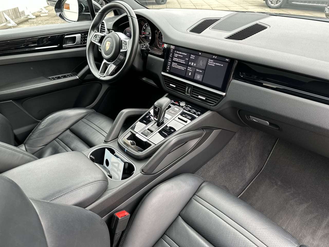 Porsche Cayenne 20"/PANODAK/LUCHTVERING/ACHTERUITRIJCAM — foto 17 van 19