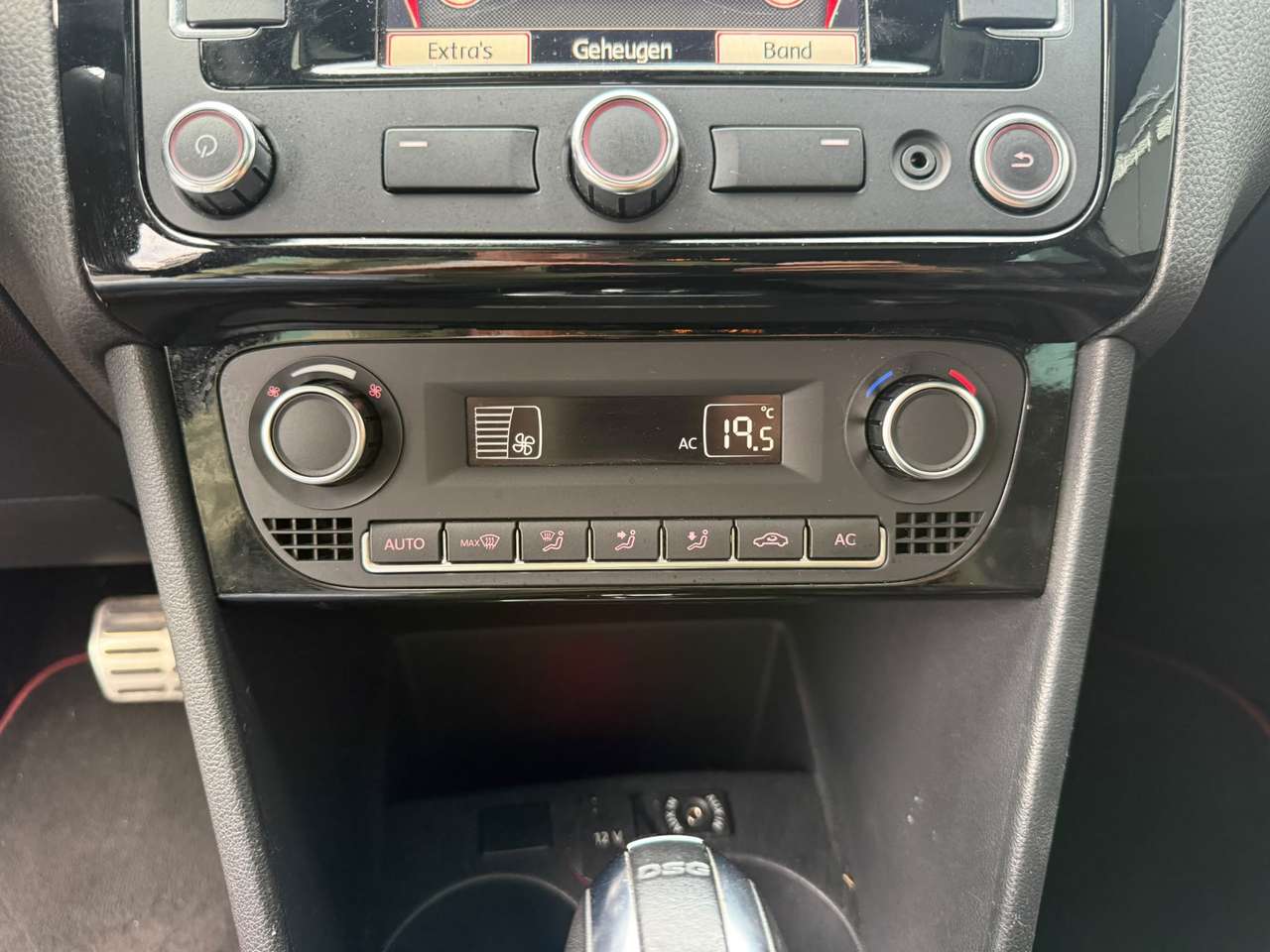 Volkswagen Polo GTI 1.4 TSI DSG Opendak 91000km Nieuwstaat !!! — foto 15 van 18