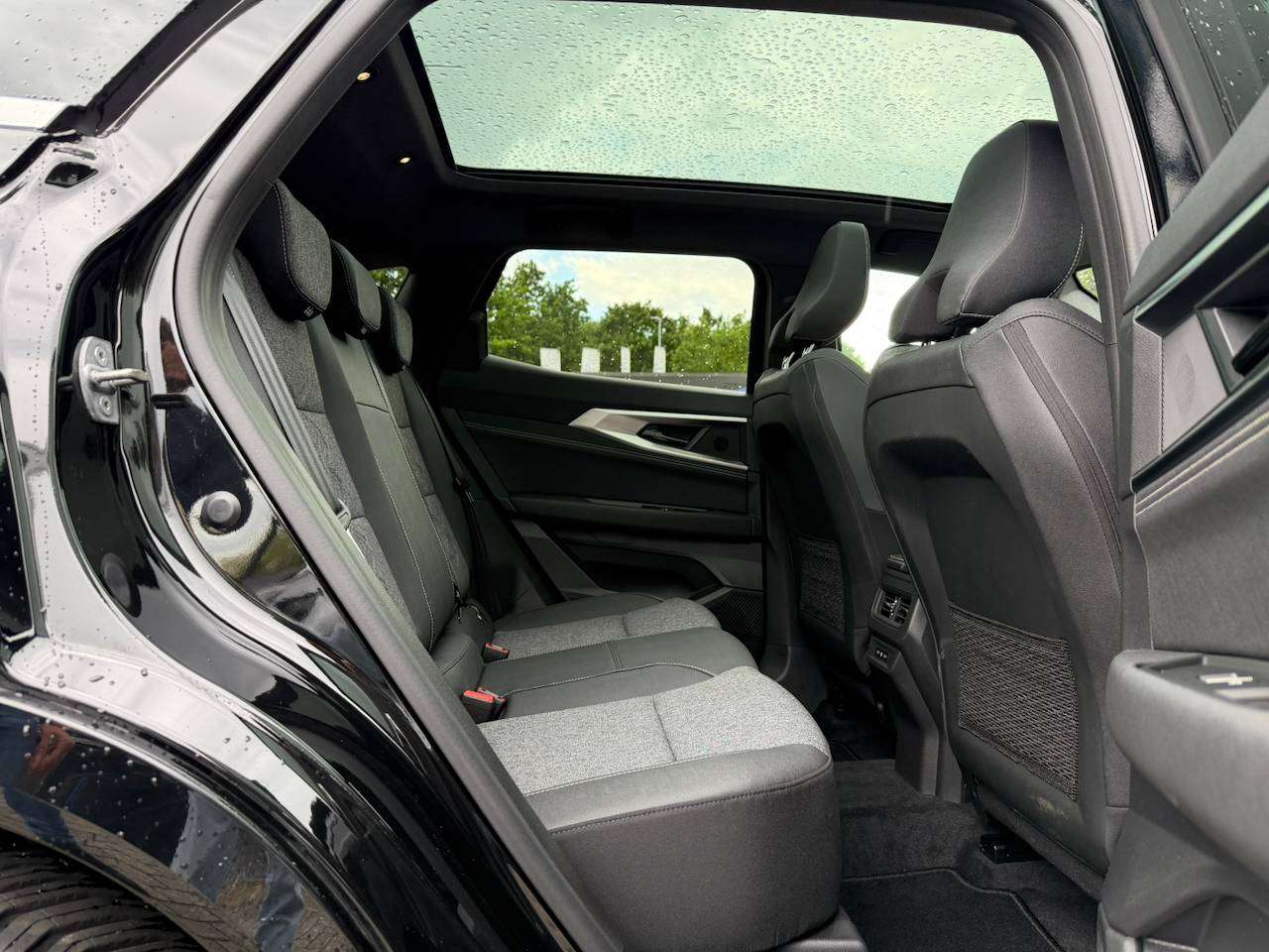 Renault Austral MHEV TECHNO FACELIFT 20" PANO CAMERA APPLE CARPLAY — foto 10 van 17