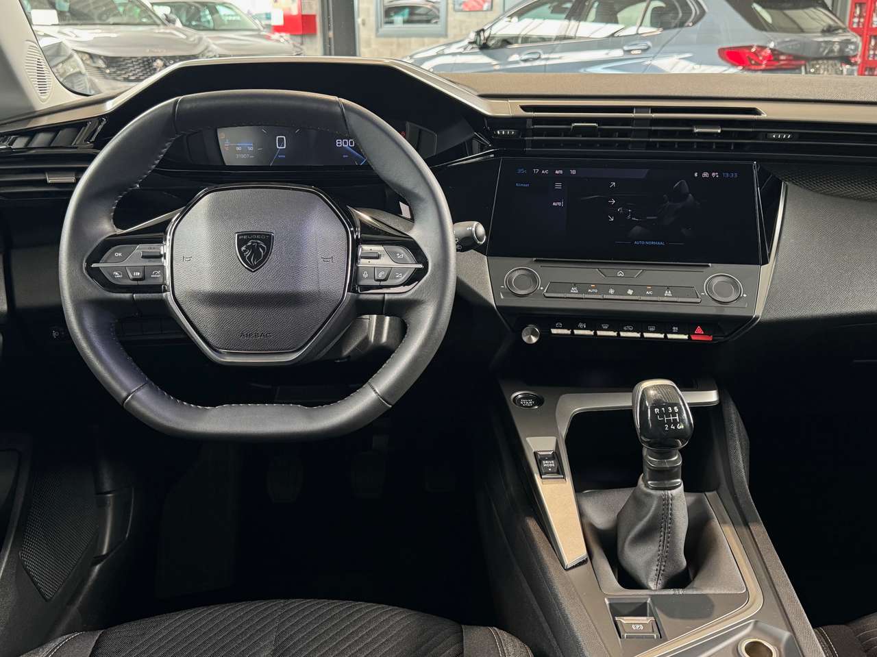Peugeot 308 SW 1.2 PureTech Active Pack — foto 9 van 15
