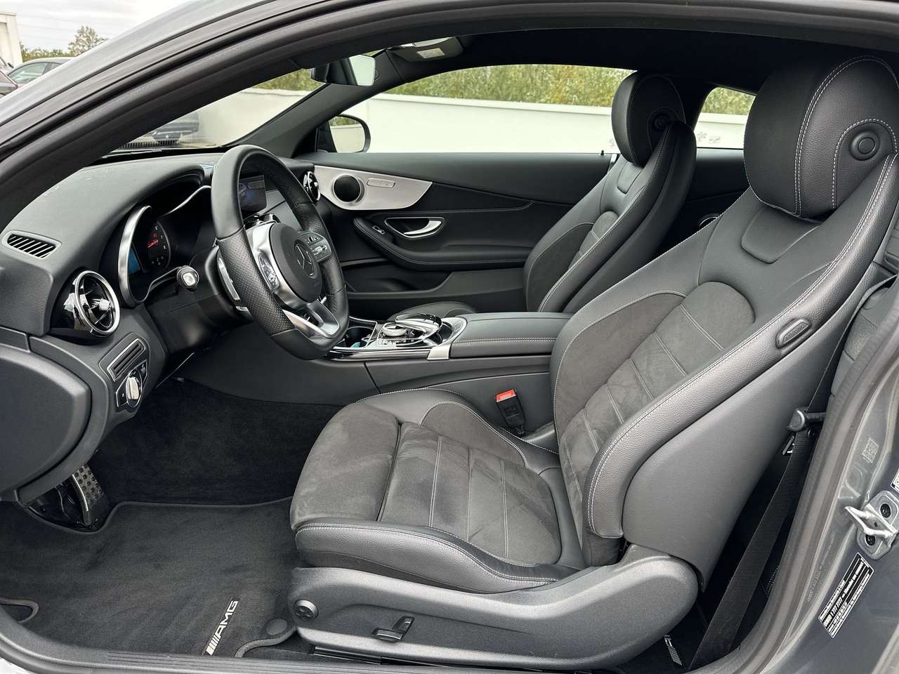 Mercedes-Benz C 180 COUPE AMG/PARKEERPAK/9G TRON/VERWARM ZETELS — foto 10 van 16