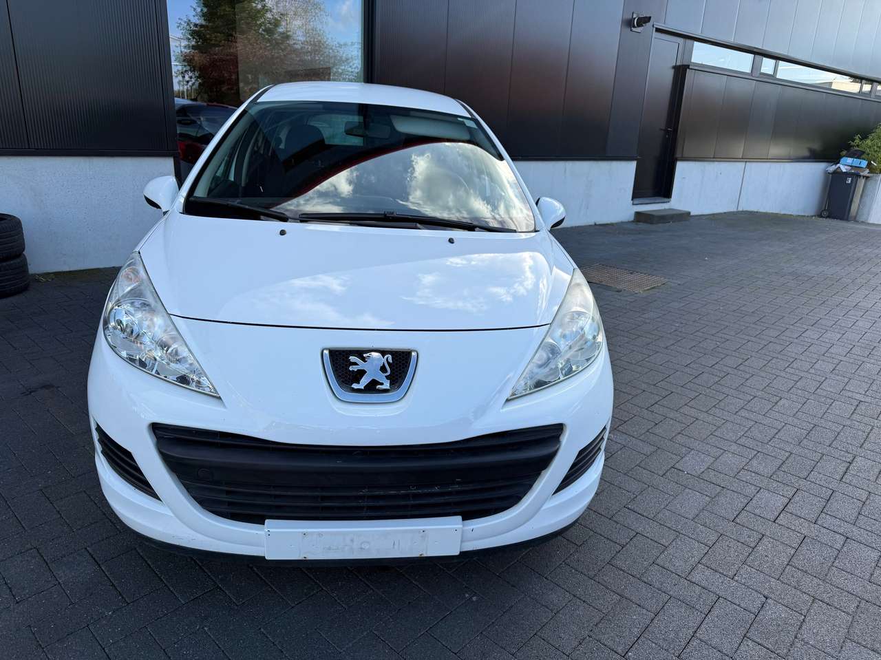 Peugeot 207 1.4i Trendy Break SW 1 er Prop 63000km !!!! — foto 2 van 13