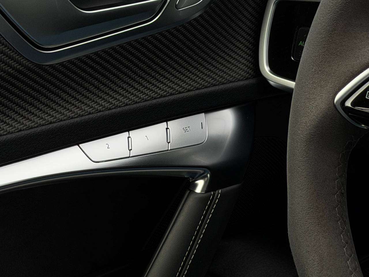 Audi RS6 QUATTRO FULL OPTION COMPLETE AKRAPOVIČ UNIEK — foto 13 van 21