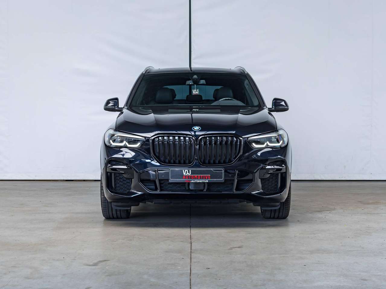 BMW X5 xDrive45e|M-SPORT|PANO|DISPLAY-KEY|HEAD-UP|ZETELVERW.|SFEERVERL.|ACC|LA|KEYLESS|GARANTIE — foto 2 van 25