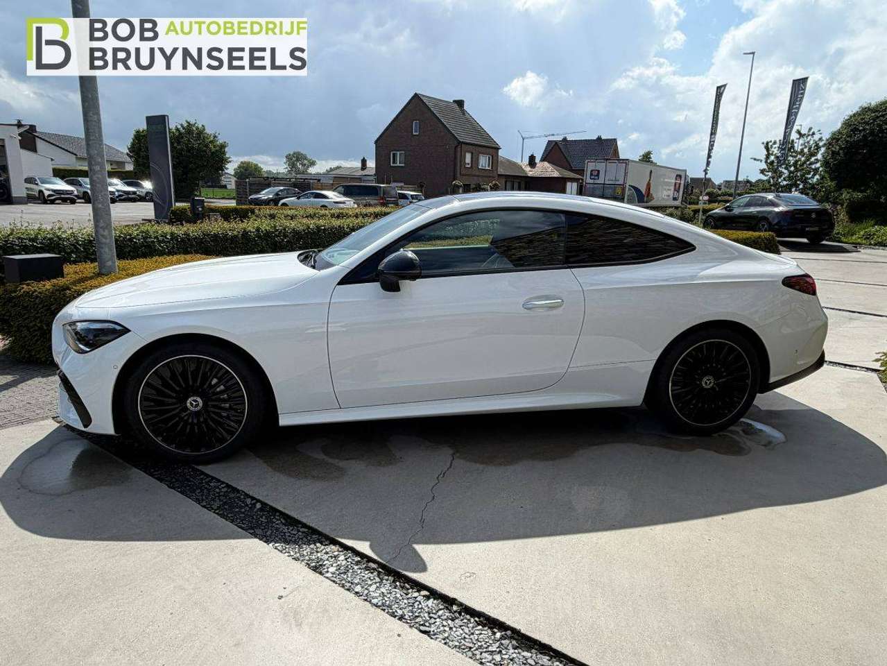 Mercedes-Benz CLE 180 Amg Line | Nightpakket | Panodak | 360°camera | Distronic | Memoryzetels — foto 9 van 23