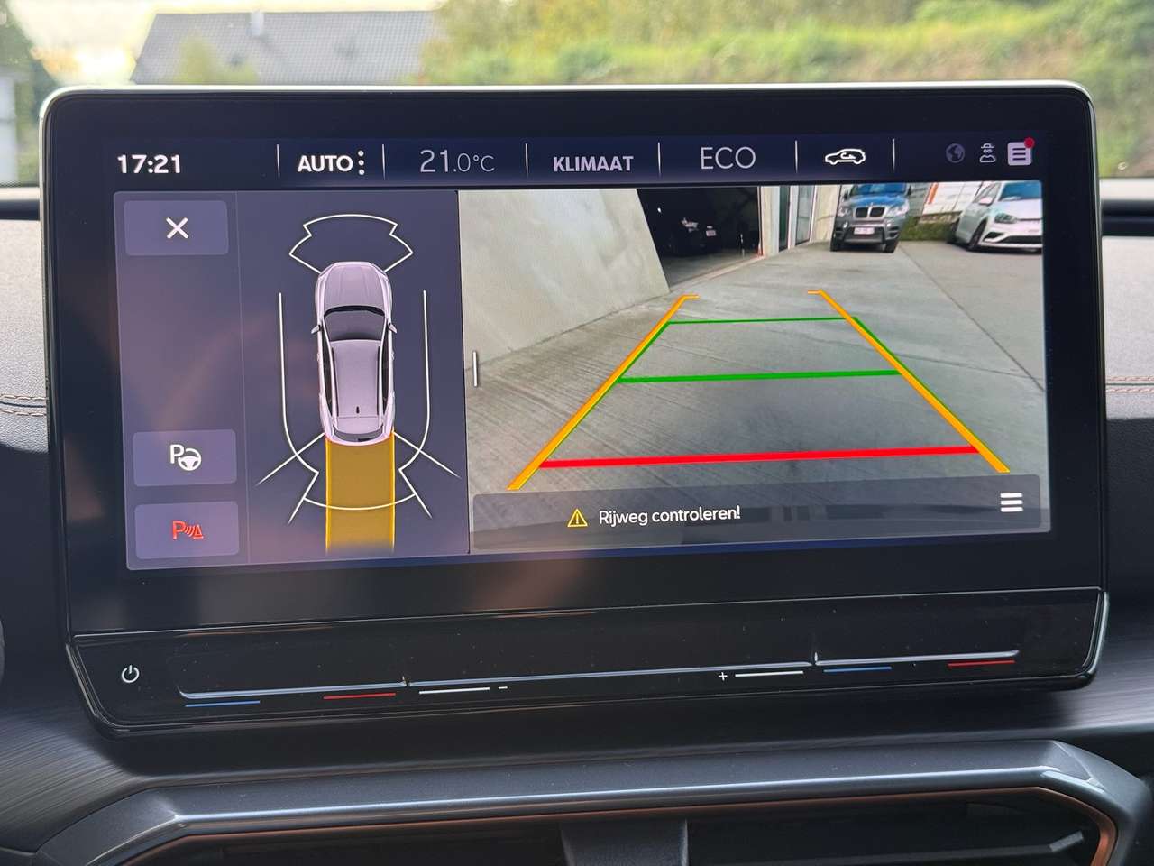 CUPRA Formentor Formentor e-Hybrid 1.4 DSG / Keyless / Travel Assist / ACC / Lane Assist / Ambiance / CarSwap — foto 11 van 19
