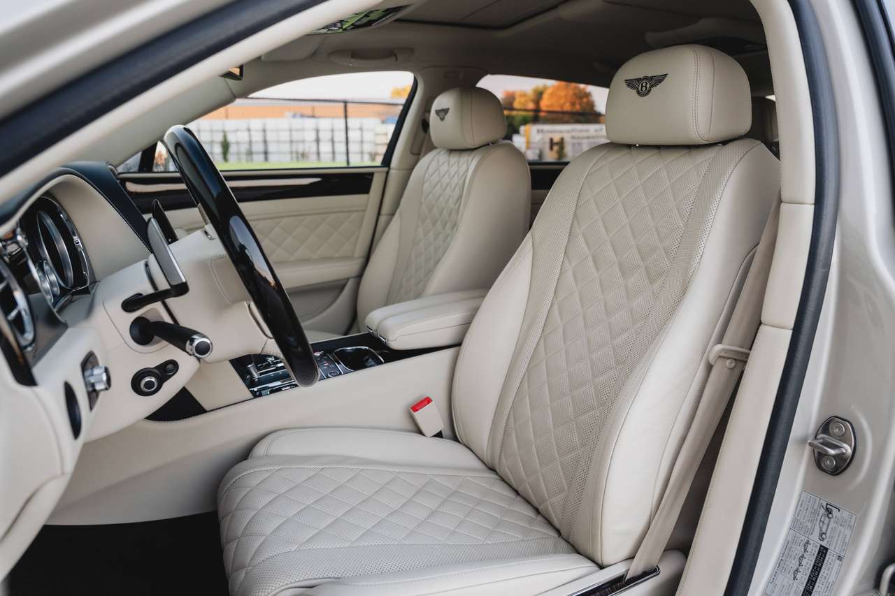 Bentley Flying Spur 4.0 V8 S - Mulliner Spec. - Bentley Historie — foto 5 van 25