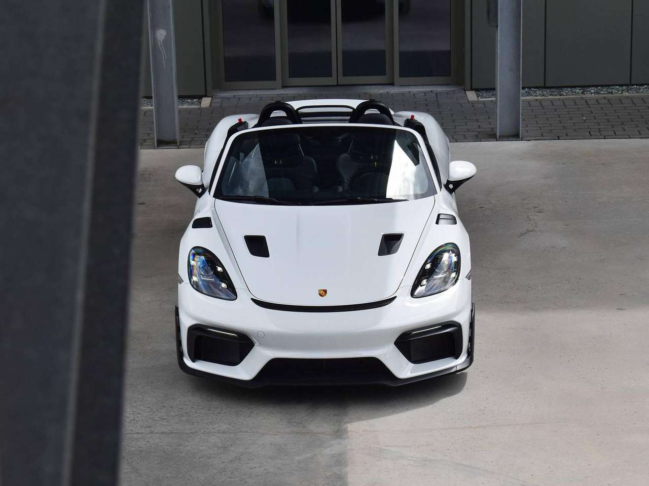 Porsche Boxster 718 Spyder RS / 4.0 PDK / Pure White / 1st Owner — foto 4 van 25
