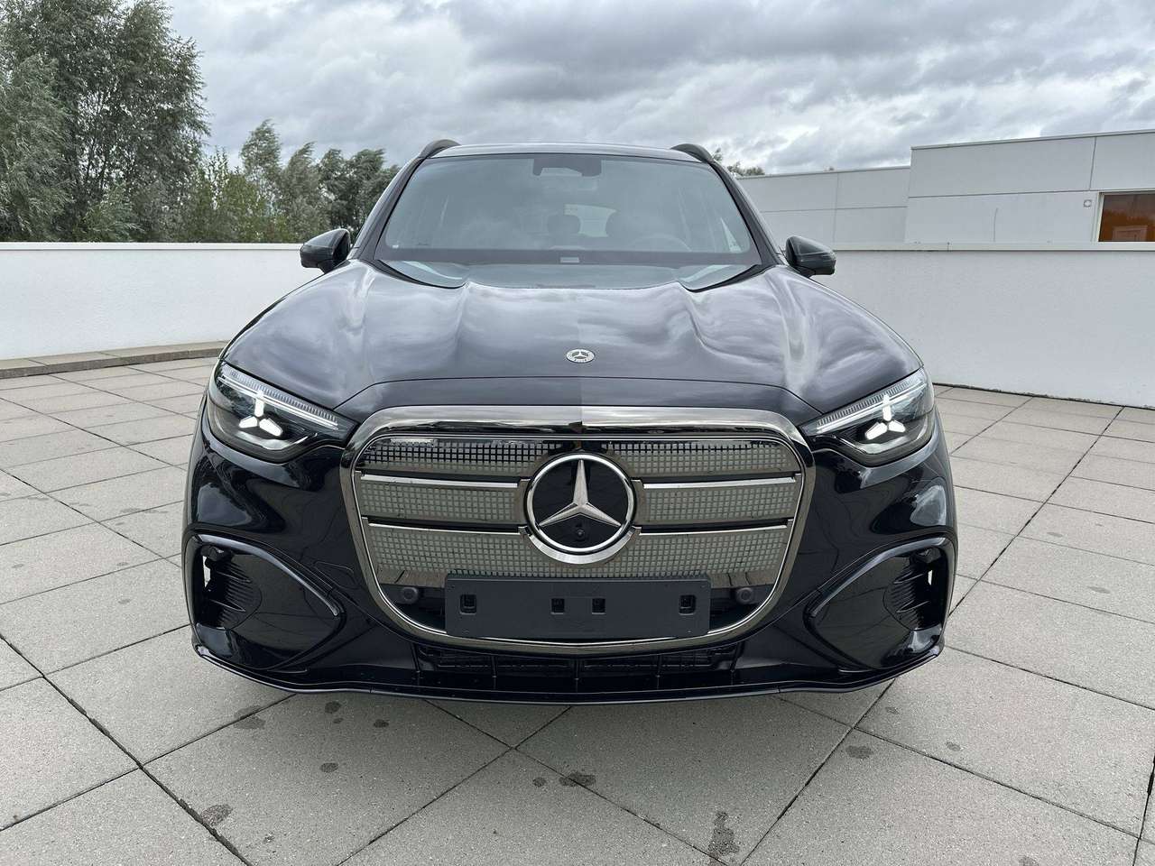Mercedes-Benz GLC 400 4MATIC ELECTRIC AMG Line Distronic Trekhaak Nightpakket Pano Dak — foto 5 van 19