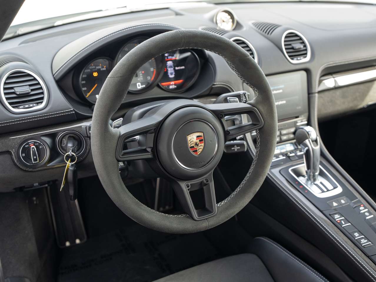 Porsche 718 Cayman GT4 4.0i PDK — foto 17 van 25