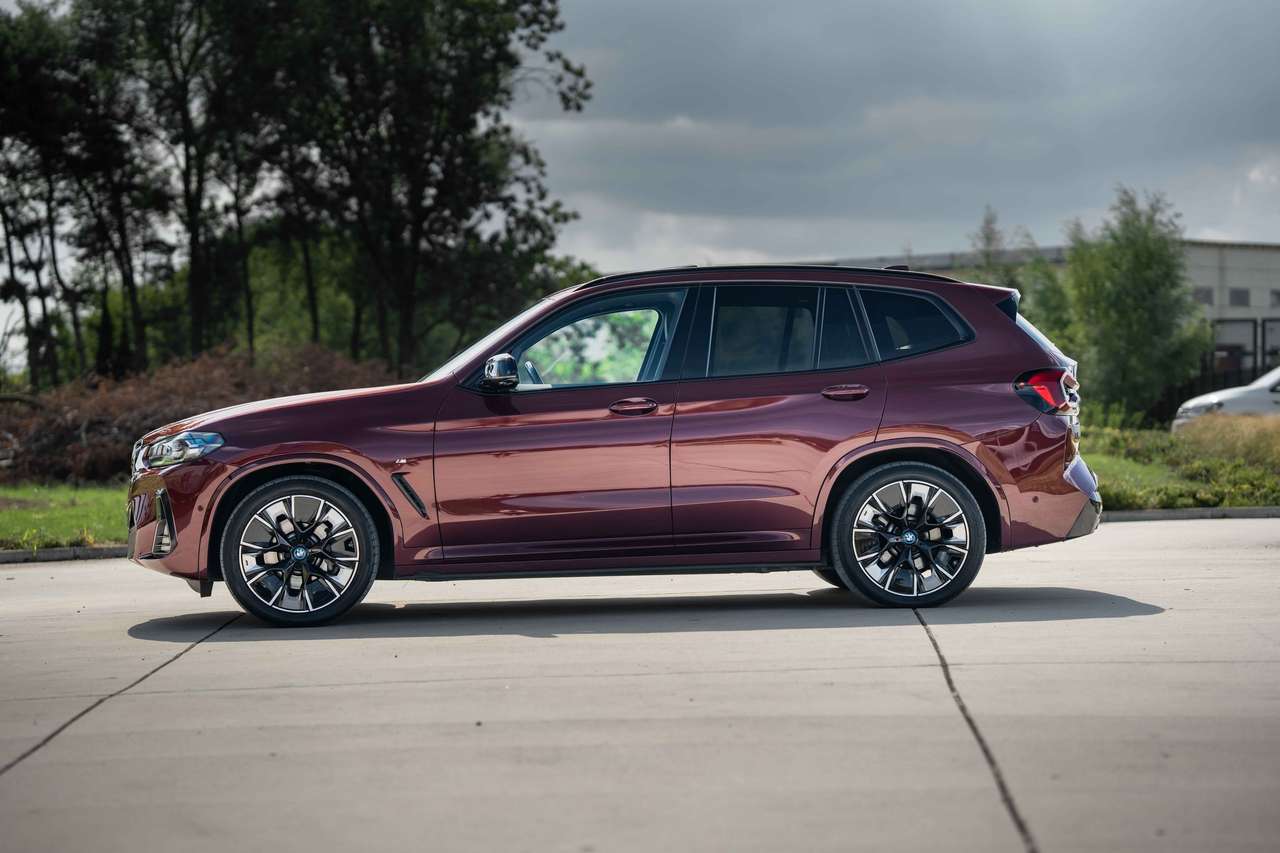 BMW iX3 SOH 96.5%*M SPORT*LED*PANO*HARMAN/KARDON*TREKHAAK* — foto 5 van 25