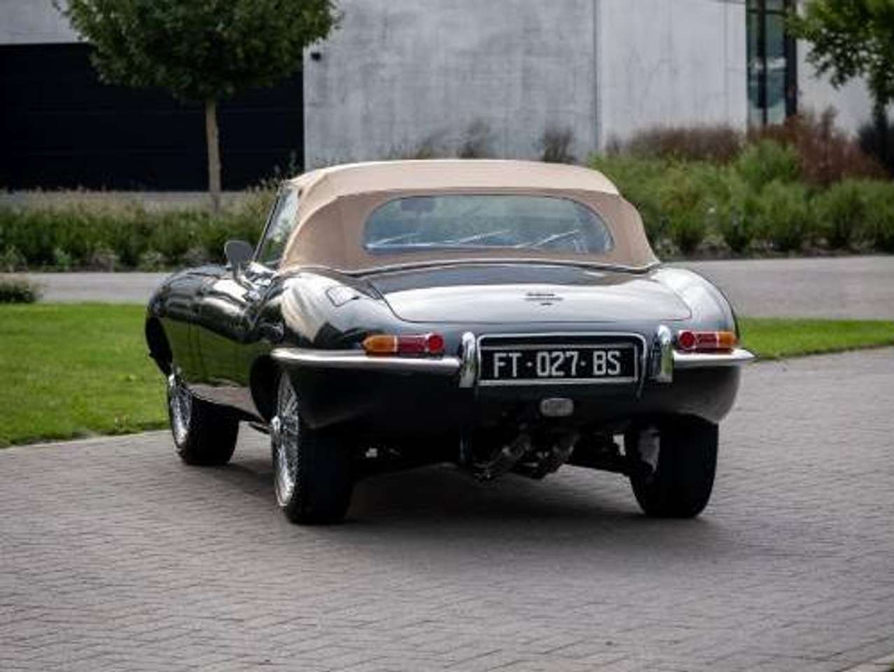 Jaguar E-Type 4.2 Cabrio — foto 10 van 25