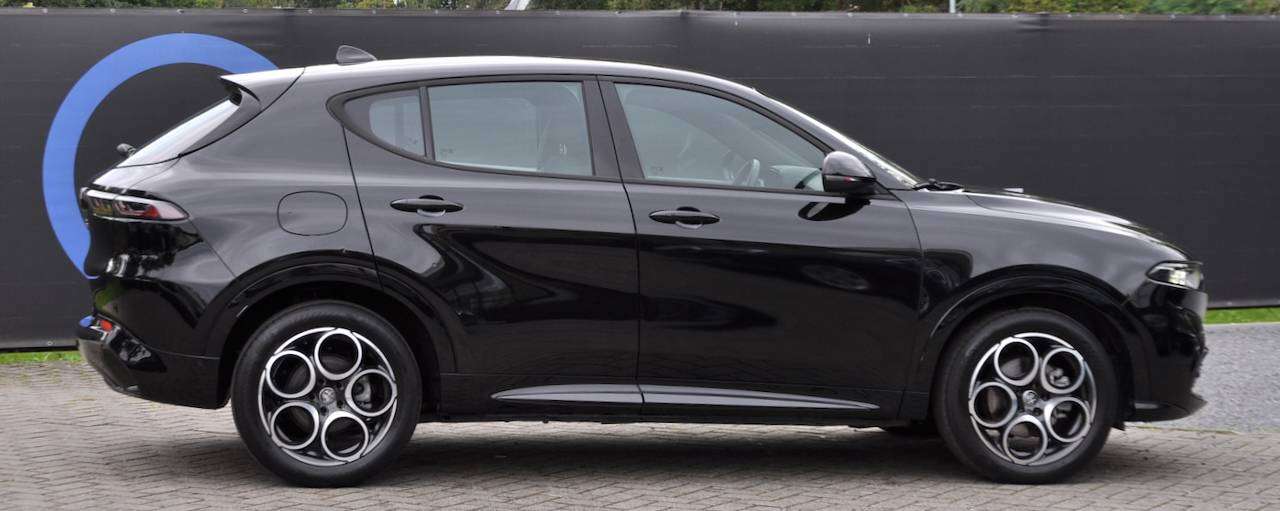 Alfa Romeo Tonale MHEV SPRINT APPLE CARPLAY ADAPTIVE CRUISE KEYLESS ENTRY — foto 2 van 17