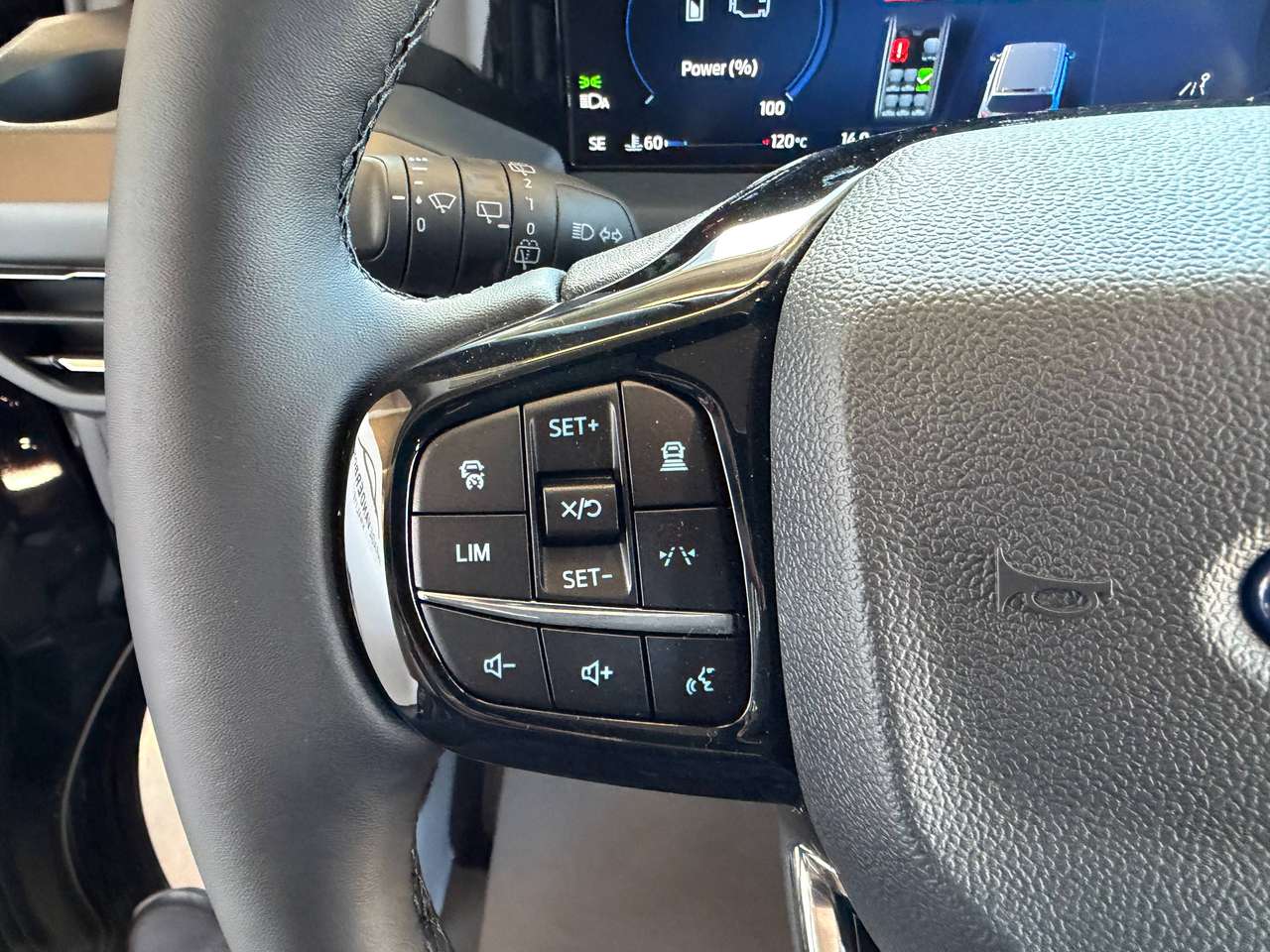Ford Tourneo Custom TITANIUM X PHEV NIEUW 8ZIT — foto 17 van 21