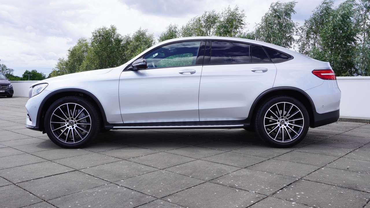 Mercedes-Benz GLC 250 D Coupé 4-Matic AMG Distronic Leder 20" FULL !!! — foto 3 van 18