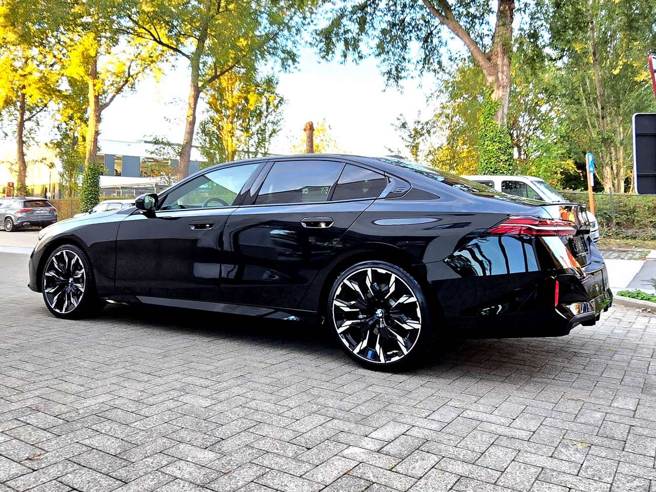 BMW 520 520IA M-Aerodynamic Sport-AdapCruis-Harman/Kardon — foto 4 van 22