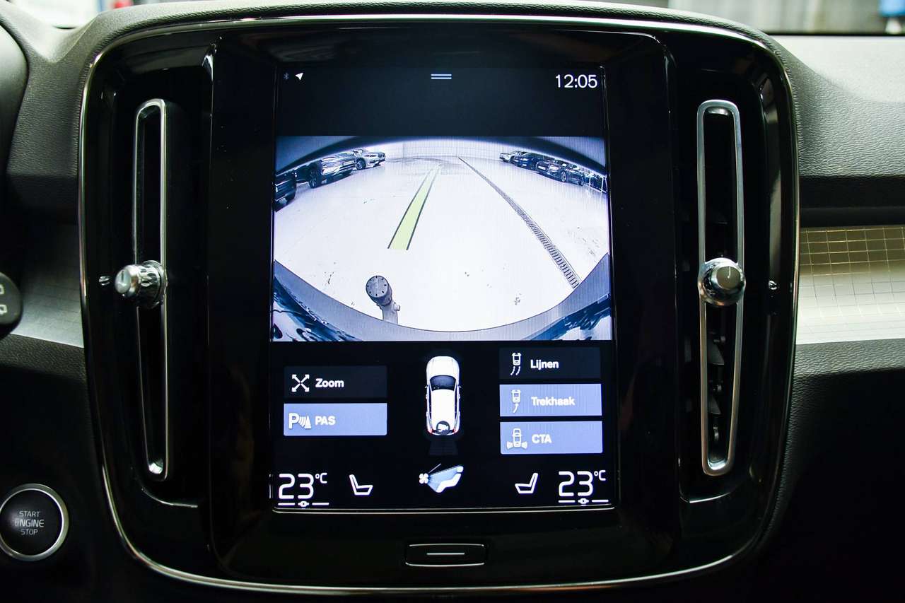 Volvo XC40 XC40 1.5 T3 Momentum Pro Geartronic - NAVIGATIE / TREKHAAK / OPEN PANO_DAK / CAMERA / SMARTLINK — foto 11 van 18
