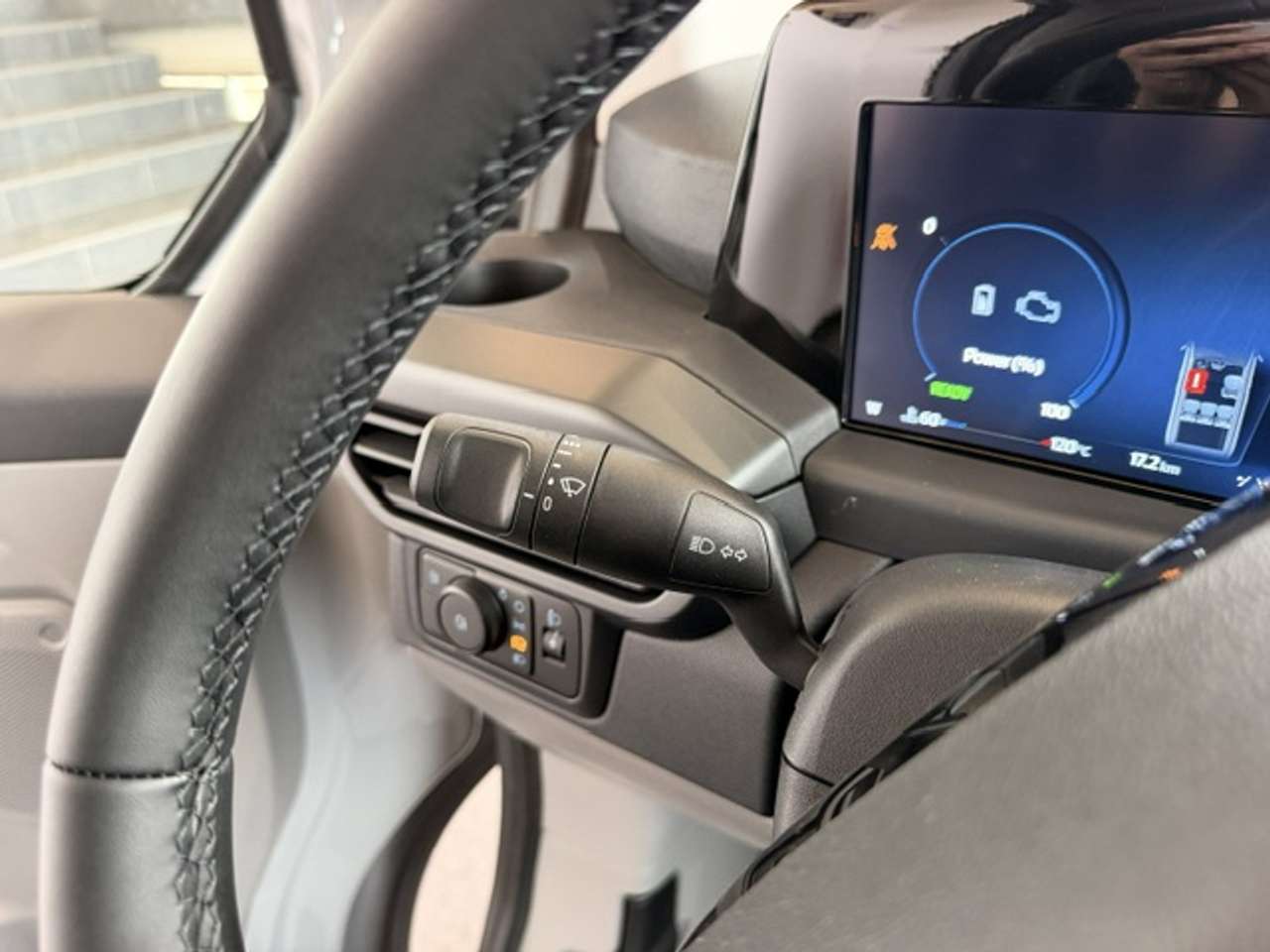 Ford Transit Custom MULTI-USE L2 SPORT PHEV 5 ZIT NIEUW OKM 45400+BTW — foto 20 van 23