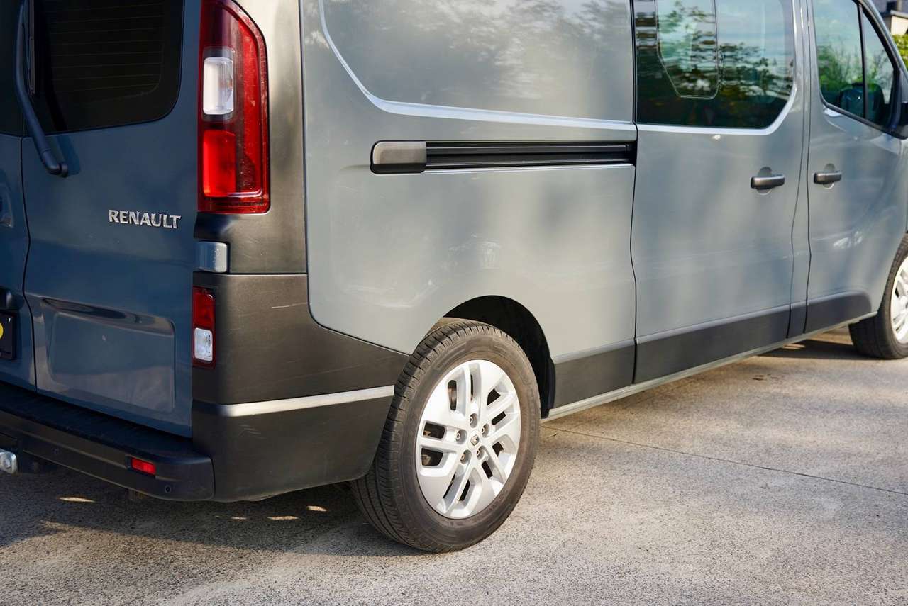 Renault Trafic 2.0 dCi 29 6 plaatsen lichte vracht — foto 7 van 25