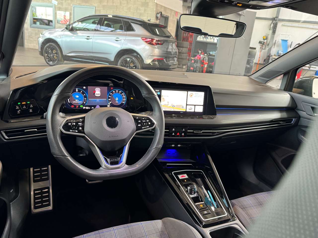 Volkswagen Golf GTE VERKOCHT! — foto 8 van 21
