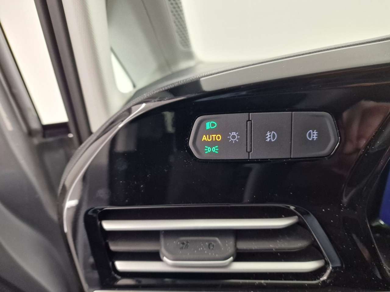 Ford Tourneo Connect GRAND BENZINE AUTOMAAT-7 ZIT +3 JAAR WAARBORG — foto 13 van 14