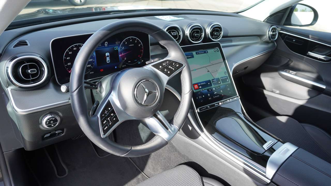 Mercedes-Benz C 180 Luxury Line Dodehoek Camera Smartphone Navi — foto 12 van 16